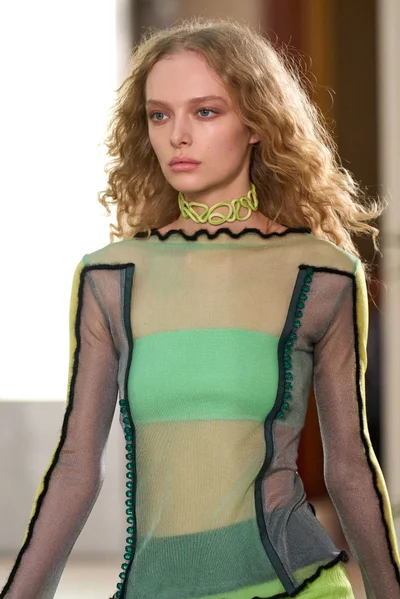Look 106